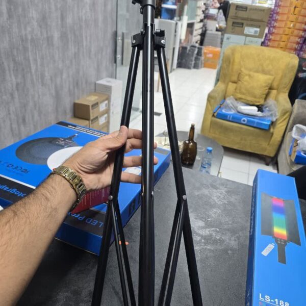 پایه رینگ لایت